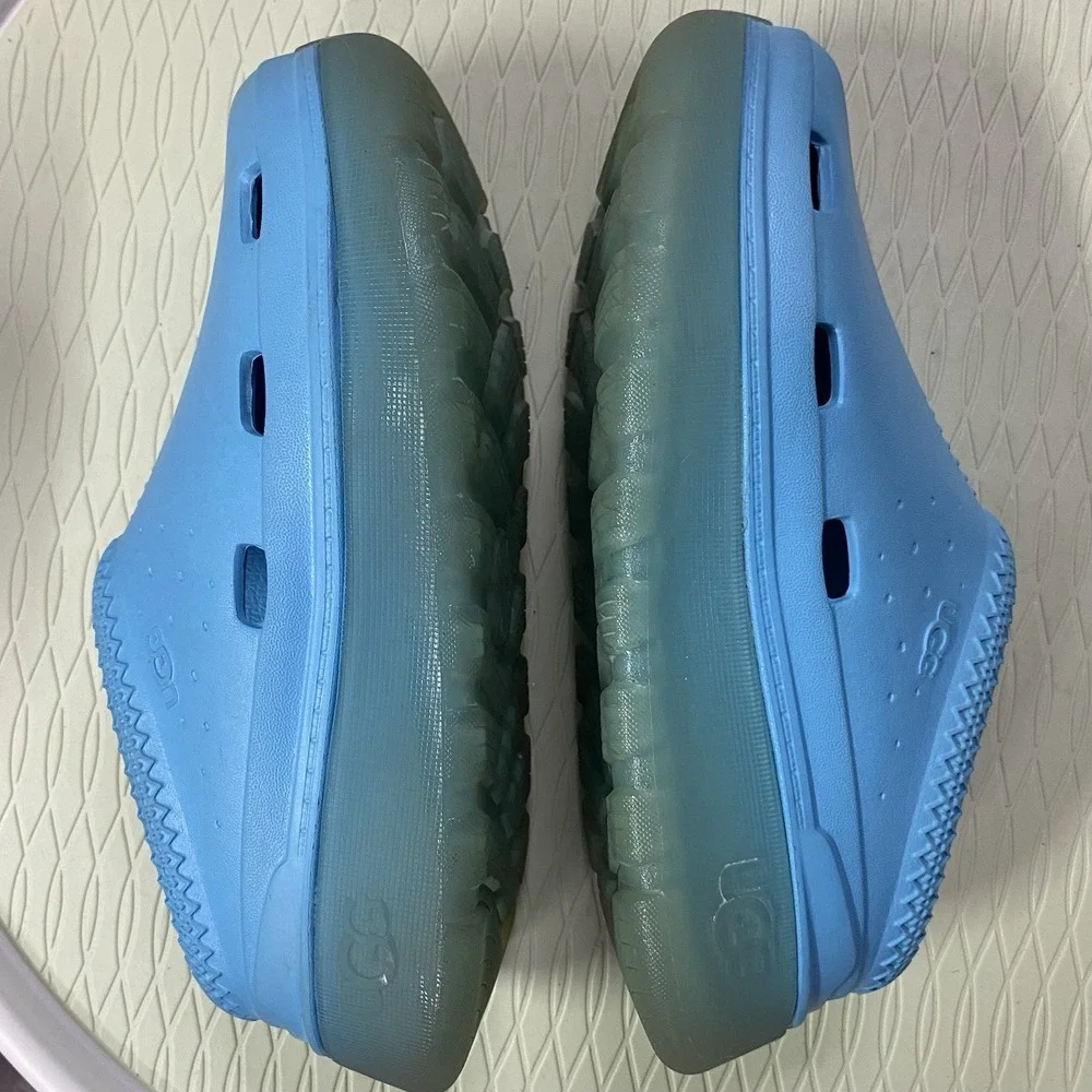 UGG Girls/boys size K2 Blue‎ Tasman sport slip ons Clogs. Wedge